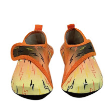 Zapatillas deportivas y calzado acuático ligero para niños, ideales para actividades al aire libre, playa y picnics. De secado rápido, aptas para