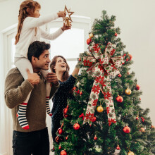 Fiocco per albero di Natale da 62 cm – Nastro fatto a mano con fiocchi di neve e bacche e bordo in filo metallico, ideale per ghirlande, festoni,