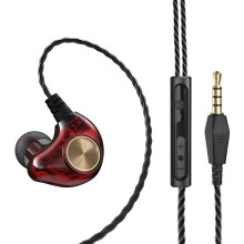 Portable wired in-ear earphones with mic, 3D stereo sound, noise cancelling—compatible with gaming, music, video, gym & sports