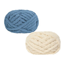 2cm Super Bulky Knitting Yarn, Extra Soft Roving for Arm Knitting & Crochet, Beginner-Friendly DIY Craft Yarn, 280g/Skein, Compatible with Christmas