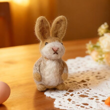 Décorations de Pâques en feutrine, figurines de lapins en feutrine faites main, adorable lapin en laine portant un manteau coloré, décorations de