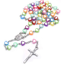Rosenkranzkette aus Holzharz mit Kreuz, Herz und Jungfrau Maria