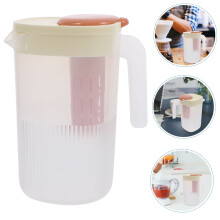 Jarra grande de plástico com tampa e bico, ideal para uso doméstico, para servir chá gelado, limonada e outras bebidas frias.