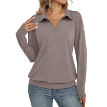 Damespoloshirt met lange mouwen, zakelijke casual stijl.