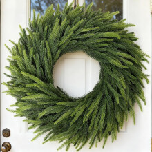Guirlanda artificial de pinheiro Norfolk de 56 cm (22") da Bootesun – Guirlanda de Natal artificial verde para porta, parede, janela e decoração