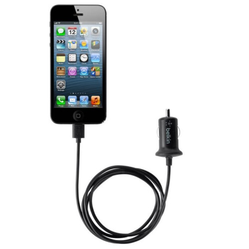 Belkin Cargador de mechero Belkin con cable conector - 1,2m