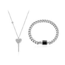 Collana con ciondolo a forma di cuore e chiave, 2 pezzi, lucchetto in acciaio inossidabile, collana alla moda per coppie, gioielli per uomo e donna