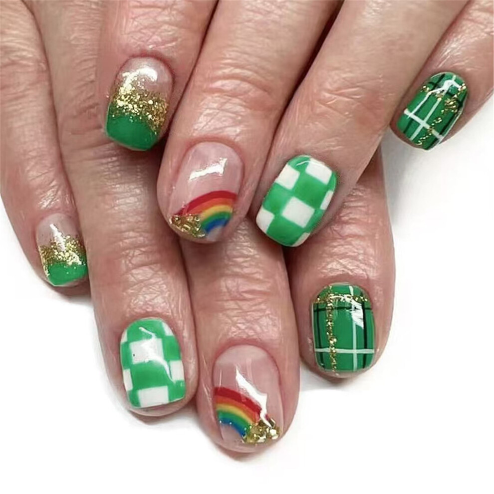 Green 24Pcs Short Glossy With Shamrock Designs False Nails Holiday Manicure For Patrick's Day Celebration