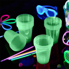 Vasos de plástico transparente desechables de alta resistencia y temperatura.