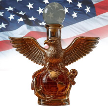 Eagle-Shaped Whiskey Decanter for Alcohol – Animal Statue Commemorative Wine Bottle, Collectible Display for Home, Study, Living Room – Compatible