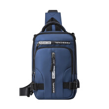 Pánska crossbody taška Sling Bag, náprsná taška cez rameno s USB nabíjacím portom na chôdzu a turistiku, modrá