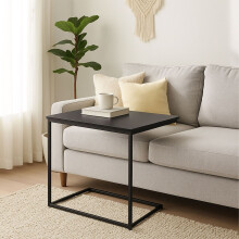 C-formet sidebord - plassbesparende, industrielt design