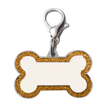 Personalisierte Hundemarke aus Edelstahl in Knochenform mit 4 Zeilen individuell gestaltbarem Text. Robuste und glitzernde Hundemarke in Knochenform