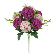 Kunstboeket met rode pioenrozen en hortensia's voor bruiloften, tafeldecoratie en huisdecoratie.