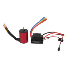 Conjunto ESC brushless de 60A com motor de alto torque e resposta de aceleração aprimorada para caminhões RC 1/10, oferecendo suavidade e