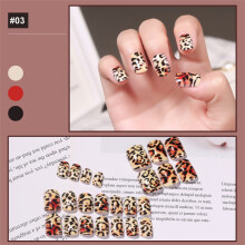 künstliche Fingernägel zum Aufkleben im Angebot: Nail Art Patches Wearing Nails24 – kurze, quadratische künstliche Fingernägel mit Gelkleber