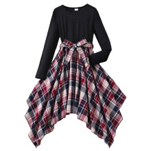 Vestido de inverno infantil feminino de manga comprida com estampa xadrez patchwork, barra assimétrica e cinto. Ideal para festas e para crianças