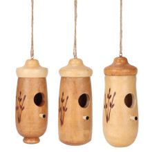 Outdoor Hummingbird House Natural Wooden Nesting Box Eco-Conscious Birdhouse Elegant Gold Hook Design Secure Habitat For Wildlife Observation