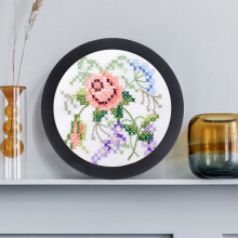 Kerek hímzőkeret – Gyanta és fa, 33 cm