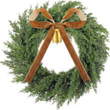 Cunună de Crăciun din cedru artificial, 22" cu clopoțel și panglică de catifea maro – Decor interior/exterior, compatibilă cu ușa de la