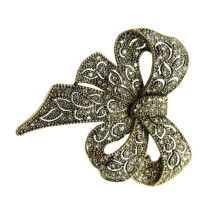 Vintage brosje med strass-sløyfe i legering – 6,4 cm