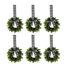 6 st 23 cm mini julkransar med rutig rosett, konstgjord grönska för veranda/vägg (svart/vit buffelpläd)