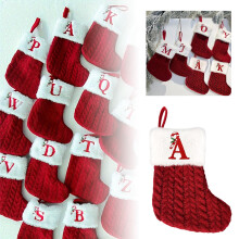 Șosete de Crăciun cu inițiale, șosete tricotate roșii/albe, brodate, de 19 cm, pentru brad și șemineu – Compatibile cu decorul de Crăciun