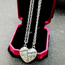 Herzkette für Töchter – Geschenkidee für Frauen und Mütter zum Muttertag