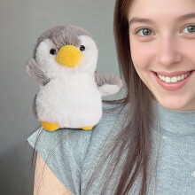 Peluche magnétique pour l'épaule – Adorable compagnon mains libres, douce poupée de poche avec aimant de sécurité pour sac à dos,
