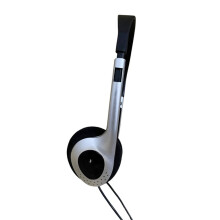 Japanese Retro Nostalgic Headsets MP3 Headphones Sports Fashion Photo Props Comfortable Wired Earphone Personality