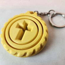 Chaveiro giratório amarelo de 5 cm impresso em 3D, pingente giratório, miniatura de pata de cachorro.