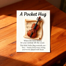 Fabriqué par Hand-Music Hug Collection, ce charmant porte-guitare de poche en forme de cœur est le cadeau idéal pour les musiciens, les