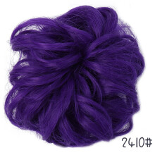 Chignon bouclé violet foncé (1 pièce), texture naturelle, léger et résistant pour une coiffure relevée facile.