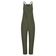 Macacão feminino de uma peça, confortável e folgado, em tecido macio e respirável, com dois bolsos laterais grandes e decote em V profundo, ideal