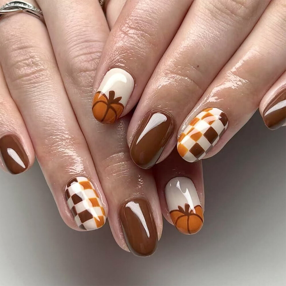 24 Pcs Short Square Press-on Nails, Glossy Autumn Design (Maple Leaf & Pumpkin), DIY False Nails for Women â Compatible with Natural Nails