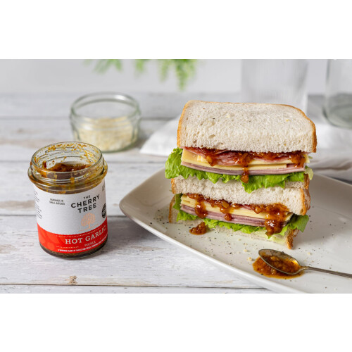 The Cherry Tree - Hot Garlic Pickle, 210g 2