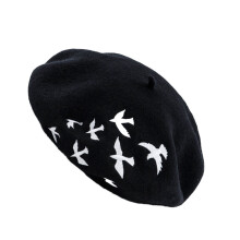 Modieuze zwarte wollen baret met borduurwerk, geschikt voor schilders, lichtgewicht, zacht en ademend, voor buitenactiviteiten.