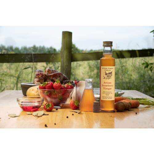 Artisan Strawberry Vinegar - 250ml 1
