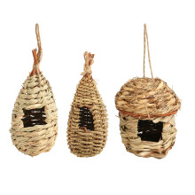 Durable Bird House, Outdoor Use Natural Material Nesting House with Ventilated Hand Woven Structure, Hanging Design Featuring Heat Dissipation and