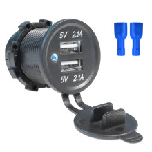 Caricabatterie intelligente con doppia presa USB per auto, impermeabile, universale, 12-24 V, display LED blu, materiale ABS resistente, presa di