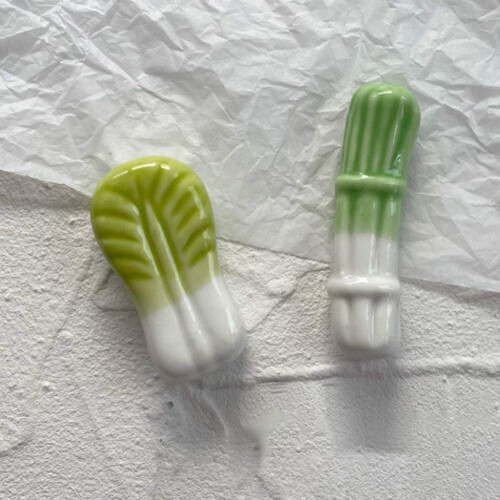 4-teiliges Set keramischer Essstäbchenhalter in Fischform 2