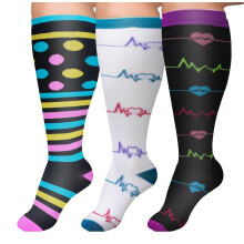 AIGIA Calze a compressione taglie forti 2XL 3XL 4XL per uomo e donna, 15-20 mmHg, gambale extra largo, lunghezza al ginocchio, supporto per la