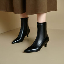 Dames enkellaarsjes met middelhoge hak en spitse neus, metallic bruin