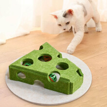 Klöspussellåda för katt med klirrbollar 1 st
