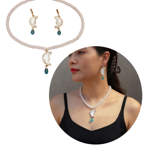 Conjunto de colar e brincos de pérolas brancas em estilo vintage 1