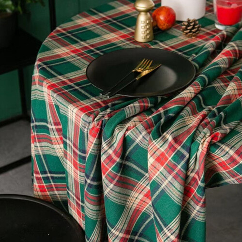 Christmas Plaid Round Tablecloth 1