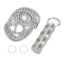 Lichtgewicht, stevige noodfluit, luide overlevingsfluit, klein draagbaar model met stalen kogelketting, signaalfluit voor buitenactiviteiten, duurzaam