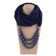 Lenço de chiffon em estilo étnico com pingente de pérola e borboleta.