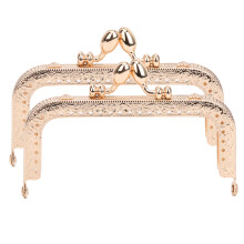 Embossed Arch Handle Kiss Clasp Lock Frame, Classic Metal Wallet Frame Durable Iron Metal for DIY Craft Purse Vintage Design Easy to Sew Sewing Holes