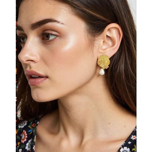 18K Gold Plated Floral Pearl Stud Earrings 1